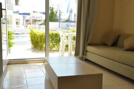 Joker Side Hill Suite - 1