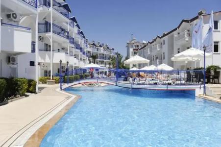 Joker Side Hill Suite - 12