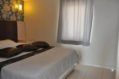 Joker Side Hill Suite - 53