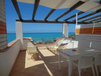 B&B Mediterraneo Mare e Sole - 17