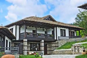 Hotel Leshten, Leschten