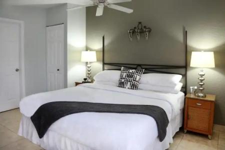 The Cabanas Guesthouse & Spa - 2