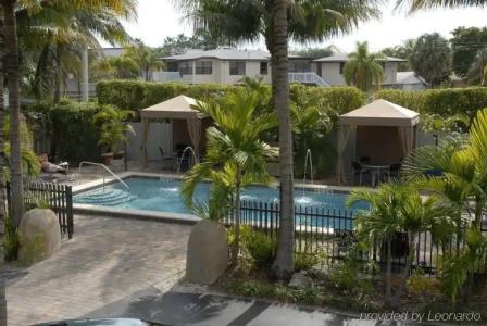 The Cabanas Guesthouse & Spa - 11