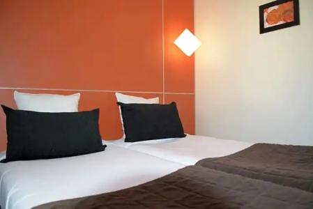 Apolonia Paris Mouffetard, Sure Collection by BW - 66