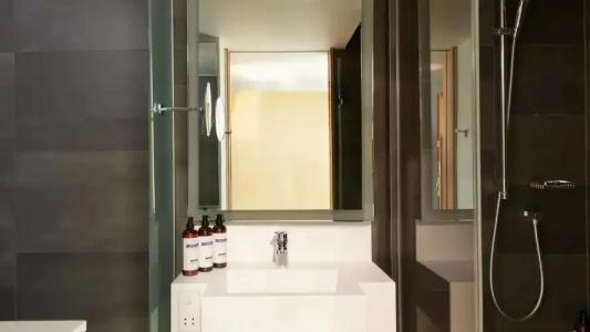 Hyatt Regency Paris Etoile - 64