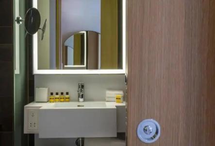 Hyatt Regency Paris Etoile - 58