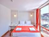 Deluxe with Bathtub Double room with balcony