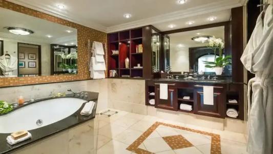 Breidenbacher Hof - 52