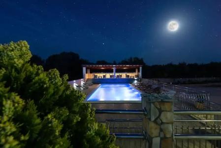 Apartments Karen - 18