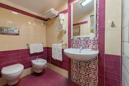 Vittorio Emanuele Boutique - 67