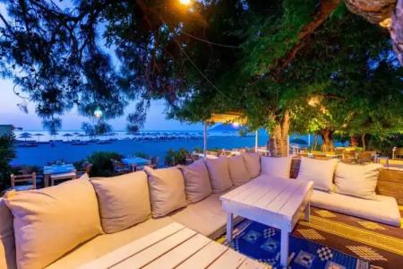 ETENNA BEACH BUNGALOWS - 23