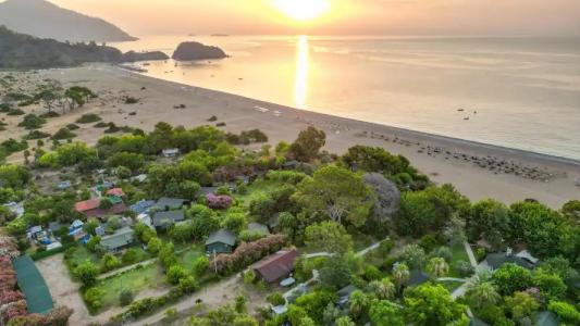 ETENNA BEACH BUNGALOWS - 26