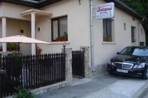 Guest House «Todorovi»