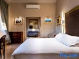 Deluxe Suite with view