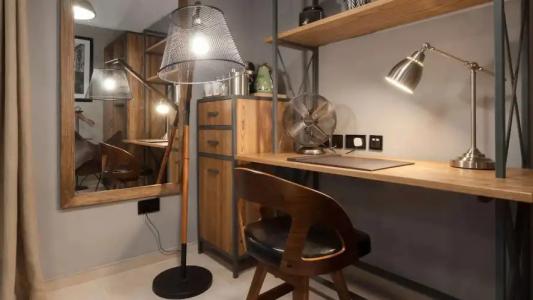 AX the Saint John - 76