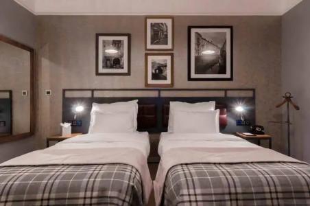 AX the Saint John - 55