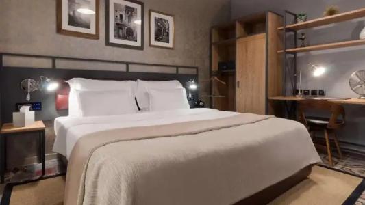 AX the Saint John - 70