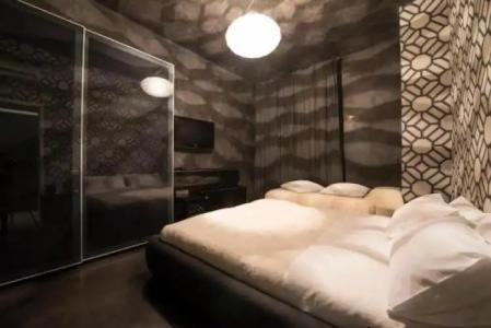 B&B Lounge - 0