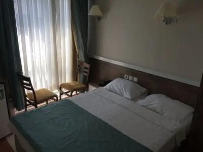 Cleopatra King Apart - 50