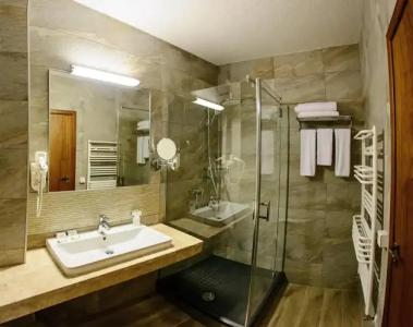 Hot Springs Medical and SPA - 10