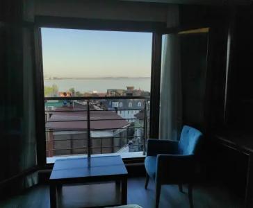 Magnaura House - 7