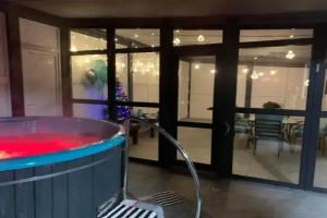 Sadyba Markevychiv ChAN BANYa Hotel, Yaremche