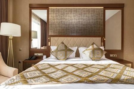 Best Western Plus - 86