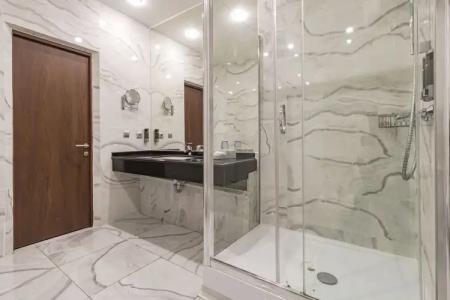 Best Western Plus - 74