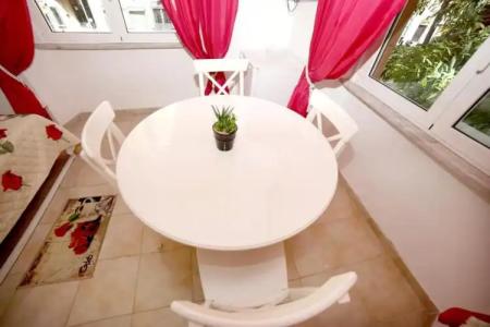 Gateway Residence - 102