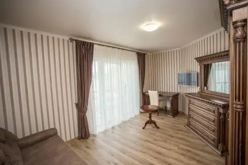 Guest House Villa Lamperti - 11
