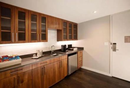 The Statler Dallas Curio Collection By Hilton - 93