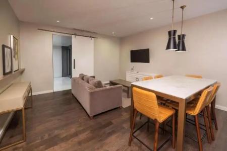 The Statler Dallas Curio Collection By Hilton - 101