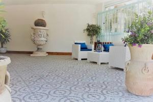 Hotel Ischia Onda Blu, Ischia Town