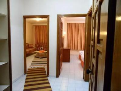 Elegant Baronessa Apart - 64