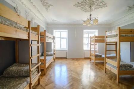 Theatrical Hostel - 12