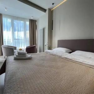 Health Resort Signal - 63