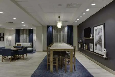 Hampton Inn Fort Lauderdale Pompano Beach - 9