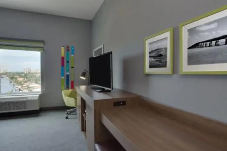 Hampton Inn Fort Lauderdale Pompano Beach - 5