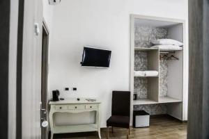 Caracciolo 109 Bed&Breakfast, Naples