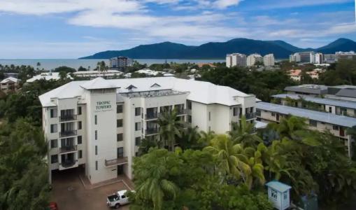 Tropic Towers Apartments - 30