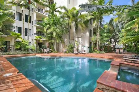 Tropic Towers Apartments - 19