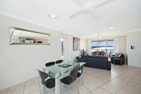 Mariners North Holiday Apartments - 29