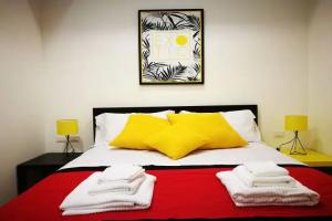 Daily Napoli, Naples