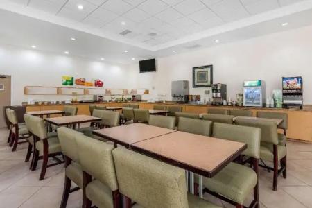 Quality Inn Orlando Near International Drive - 18