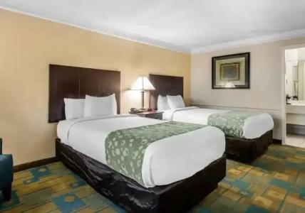 Quality Inn Orlando Near International Drive - 26