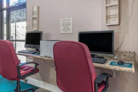 Quality Inn Orlando Near International Drive - 14