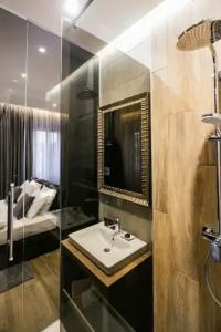 Teatro Suites Rooms - 6