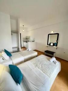 Captains Studios & Apartments - 140