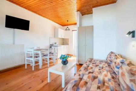 Captains Studios & Apartments - 126