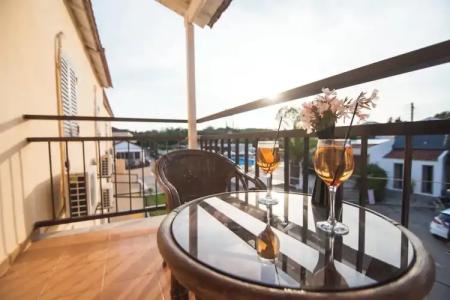 Captains Studios & Apartments - 81